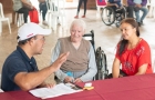 Pobladores vulnerables de Alto Paraná recibieron sillas de ruedas de parte de ITAIPU